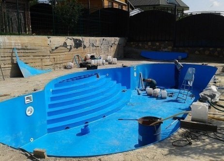 Бассейны из пластика: можно найти лучше?