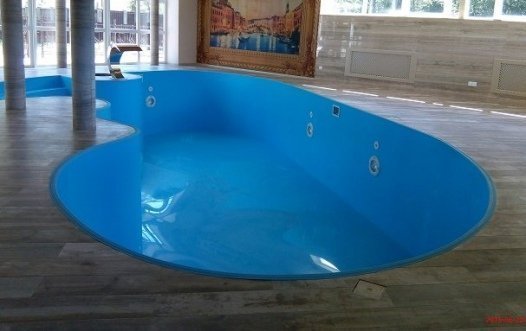 Бассейны из полипропилена: за и только за?