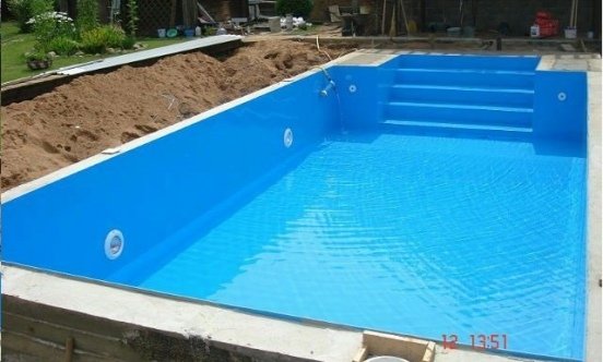 Бассейны из пластика на даче