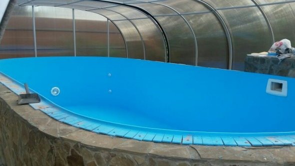 Бассейны из пластика на даче