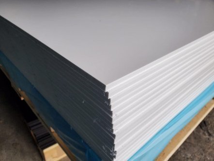 Листовой полиэтилен белого цвета