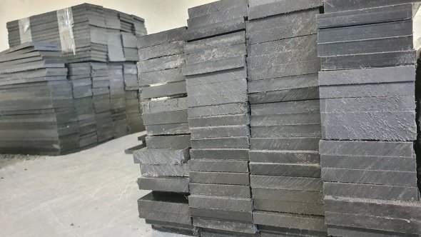 Резка, фрезеровка и гравировка пластика по размерам заказчика