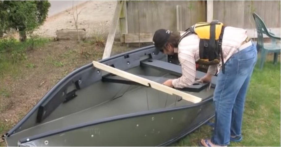 Как сделать сиденье для лодки ПВХ своими руками
